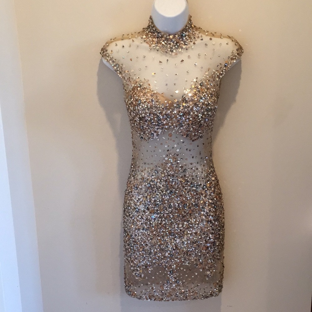 Mac Duggal Beaded Soft Gold Dress Size Small